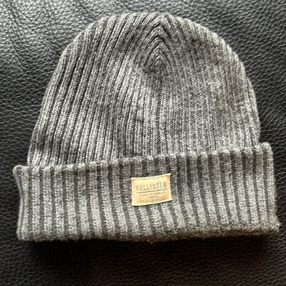 Hollister grey beanie